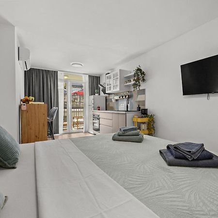 New Apartment Fiore, Pula Exterior photo